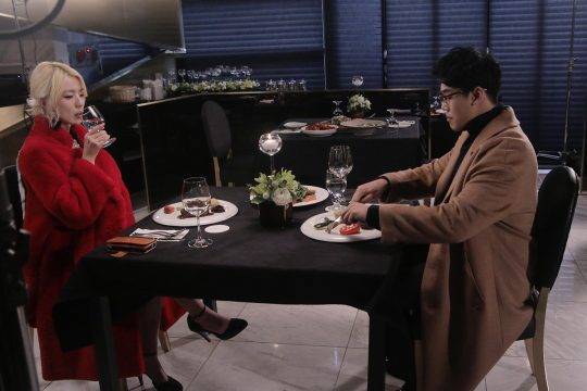 ‘바빠 보여요’ MV 권혁수, 안영미 / 사진제공=크래커엔터테인먼트