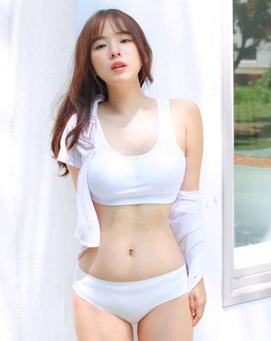 '외모지상주의'의 실제 모델 하늘이 여신 미모를 뽐냈다. 사진=하늘 SNS