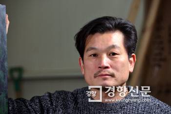 ‘더러운 잠’의 화가 이구영/정지윤기자