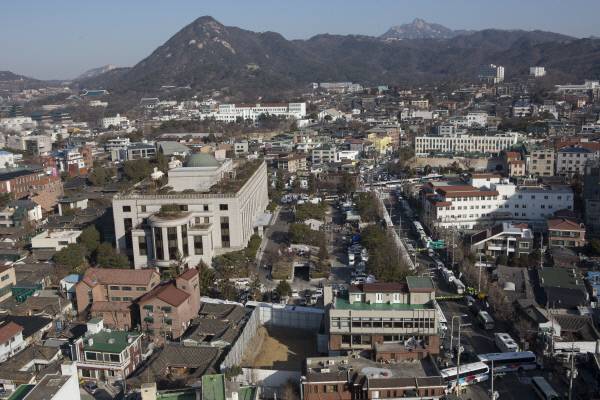 박근혜 대통령 탄핵 심판 선고일인 10일 오전 서울 재동 헌법재판소 전경.사진공동취재단