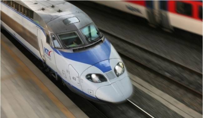 [사진설명=KTX]