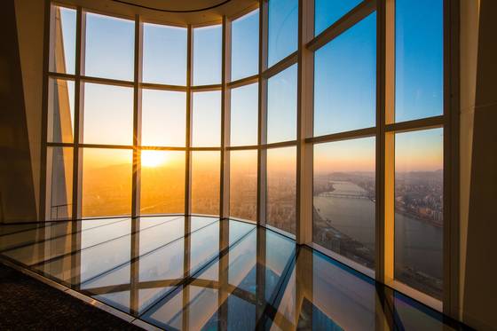 서울 잠실 롯데월드타워 117~123층에 있는 전망대 '서울스카이'. [사진 롯데물산]