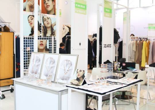 사진=2017 F/W 패션코드 창의 브랜드관, 셀럽스픽