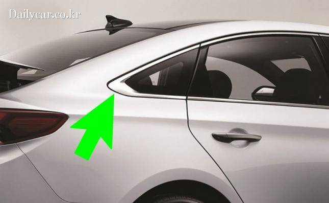 쏘나타 뉴 라이즈 (변화된 C 필러의 몰드 디테일)