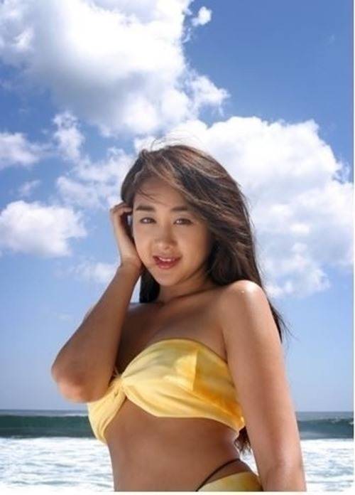 배우 함소원에 대한 관심이 높아지고 있다.