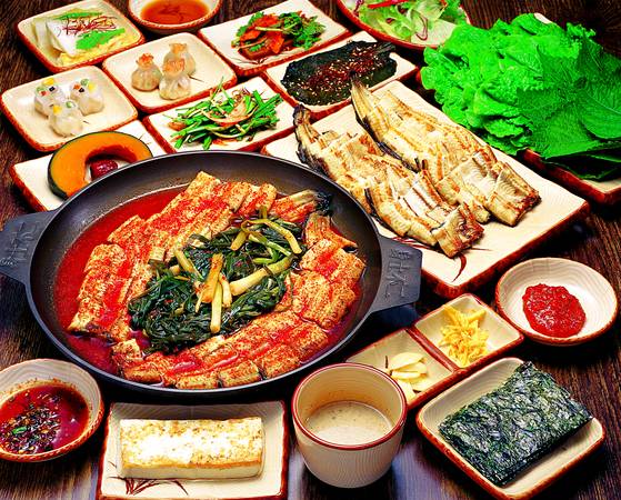 파김치장어전골과 갯벌장어구이[사진 임학순원주추어탕]