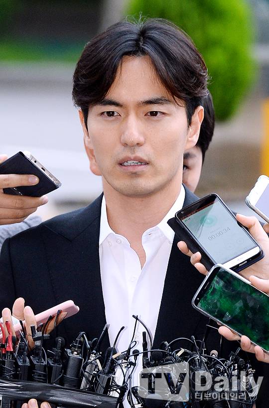 검찰 이진욱 성폭행 무고녀 징역 2년 구형