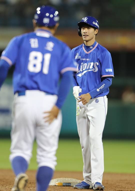 강한울(오른쪽). /사진=삼성 라이온즈 제공