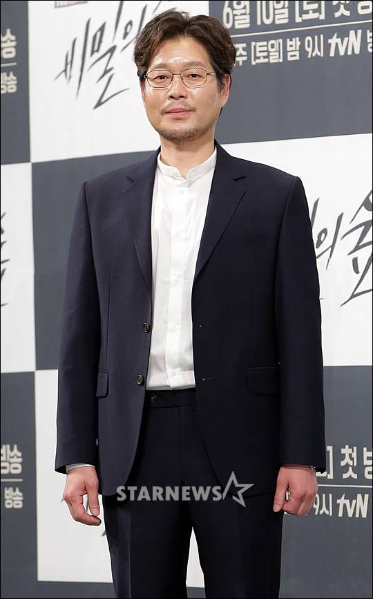 [★포토]유재명, '동룡이 아빠는 잊어주세요'