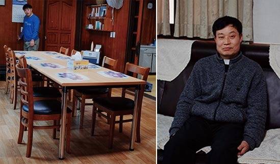 그룹홈(왼쪽)을 이끌고 있는 배수판 신부.[김민주]