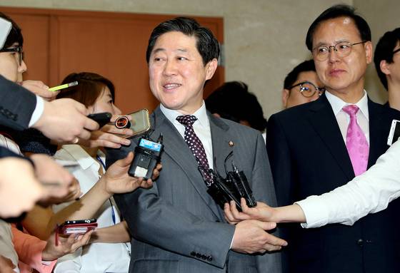 유기준 자유한국당 의원. 중앙포토.