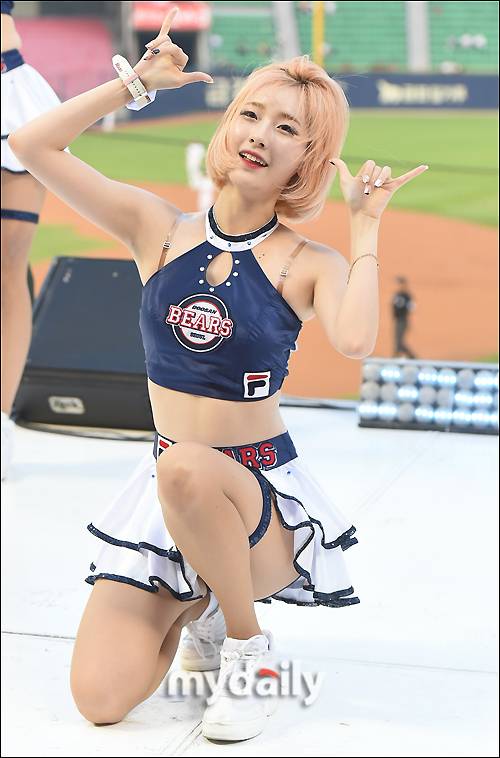 ▲ 치어리더 서현숙 '야구장 밝히는 미모'