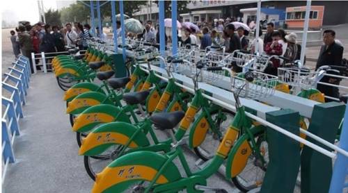 평양에 등장한 공유 자전거 '려명' [인민망 화면 캡쳐]