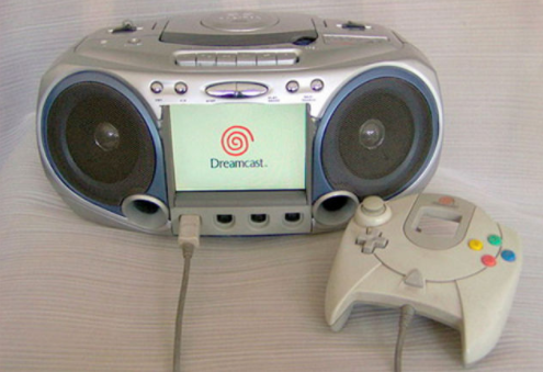 쌩쌩한 사운드와 함께 개조된 드림캐스트