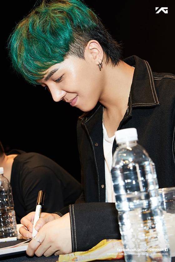 [사진 위너 페이스북]