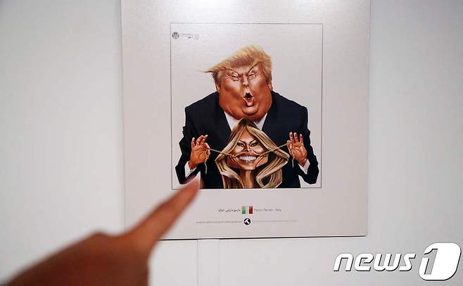 국제 트럼프주의(Trumpism) 만화·캐리커처 전시회 전시작. © AFP=뉴스1