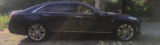 주요 플래그십 세단 중 전장(518.5cm)이 가장 긴 캐딜락 CT6. 문희철 기자.