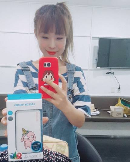 오나미가 "쓰리샷"이란 문구와 함께 게시한 사진.[사진 오나미 인스타그램]