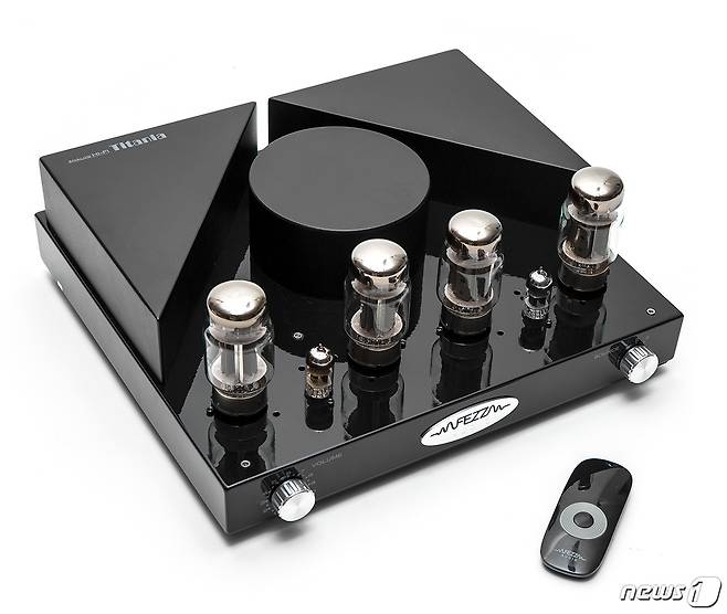 페즈 오디오 ‘Titania’ © News1