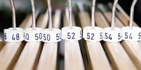 옷 매장에서 흔히 볼 수 있는 사이즈를 나타내는 숫자들. 과연 진짜 뭘 의미하는 걸까. [사진 핀터레스트]