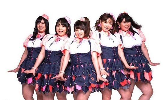평균 몸무게 76kg을 표방하는 일본 걸그룹 포챠. 사진=온라인 커뮤니티 캡쳐