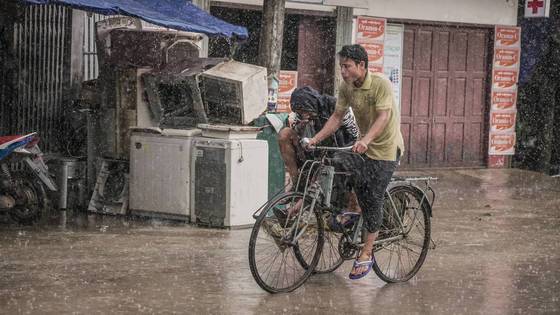 동남아의 우기를 제대로 실감했던 날이다.