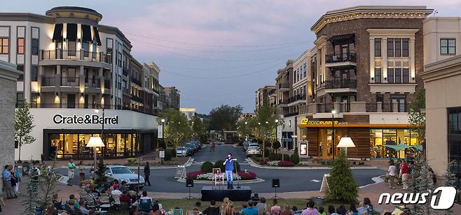 조지아에 위치한 아발론 단지의 코메디 나이트(Comedy night )/출처=아발론 홈페이지. © News1