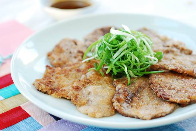 Yukjeon (pan-fried battered beef) (Korean Bapsang)