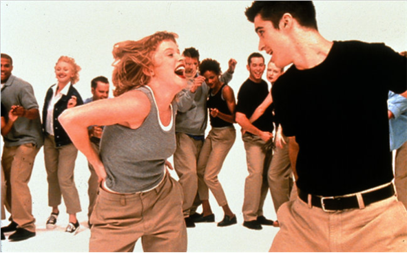 Khaki Swing의 한 장면.