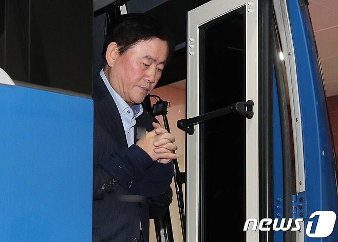 최경환 자유한국당 의원. 2018.1.5/뉴스1 © News1 신웅수 기자