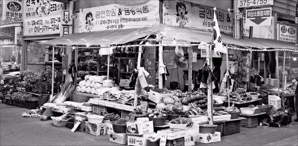 디자인 개선작업이 이뤄지기 전 오색시장.