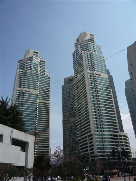 (사진=서울 강남구 도곡동 타워팰리스 전경)