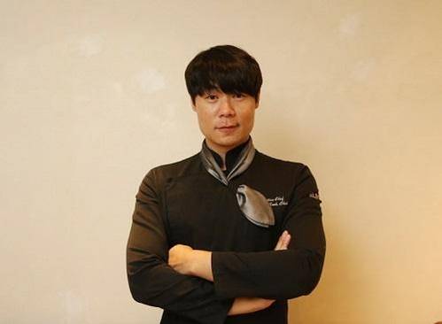 쇼맨십이 풍부한 최현석 셰프./사진=이태경 기자