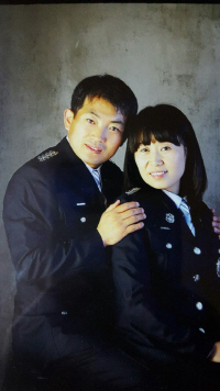 베테랑 부부 소방공무원 홍응기(왼쪽)씨와 최은경씨.