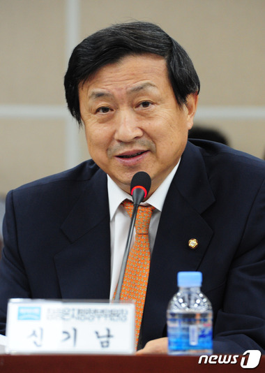 신기남 새정치민주연합 의원. © News1 김대웅 기자