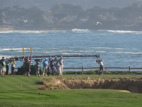 태평양을 배경으로 스타와 선수가 어우러진 페블비치 프로암은 그 자체로 뛰어난 PGA투어의 상품이다.