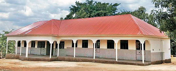지난달 26일 우간다 루웨로 지역에 세워진 초등학교.