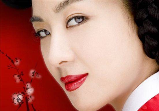 2006년 개봉한 하지원 주연의 '황진이'