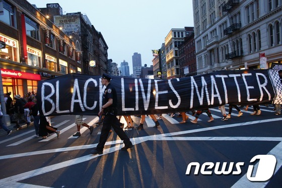 ''흑인의 생명도 소중하다'(Black lives matter) 시위대. © AFP=뉴스1