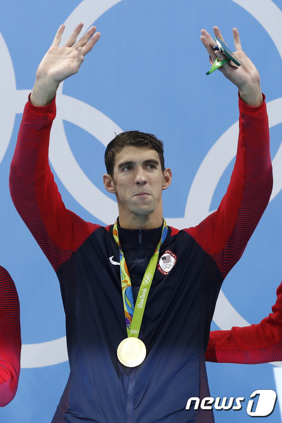 미국 수영 국가대표 마이믈 펠프스가 14일 23번째 올림픽 금메달을 따냈다.© AFP=News1