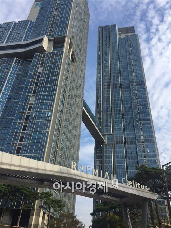 ▲ 서울 용산구 이촌동에 위치한 렉스아파트를 1대1 재건축한 래미안 첼리투스