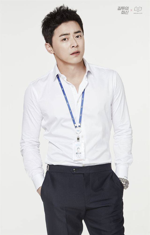 ‘질투의 화신’에서 조정석은 질투에 눈이 멀어 망가져가는 남자주인공 이화신을 맛깔스럽게 연기해 호평 받고 있다. SBS 제공