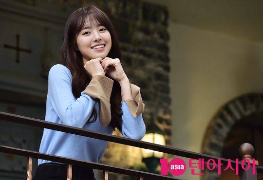 진세연이 서울시 용산구 이태원동 한 카페에서 진행된 텐아시아와의 인터뷰에서 포즈를 취하고 있다. / 사진=조준원 기자 wizard333@