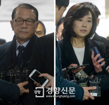나란히 법원 출석 ‘문화예술계 블랙리스트’ 작성에 관여한 혐의로 사전구속영장이 청구된 김기춘 전 대통령비서실장(왼쪽)과 조윤선 문화체육관광부 장관이 20일 영장실질심사를 받기 위해 서울 서초구 서울중앙지법에 출석하고 있다. 이석우 기자 foto0307@kyunghyang.com
