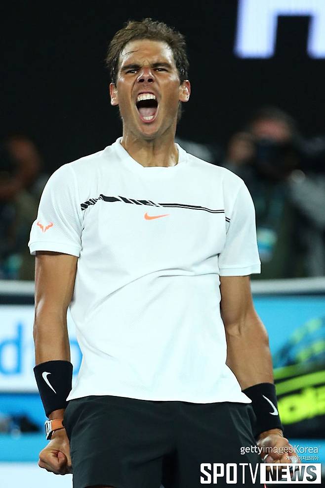 ▲ 2017년 호주 오픈 준결승 진출이 확정된 뒤 환호하는 라파엘 나달 ⓒ GettyImages