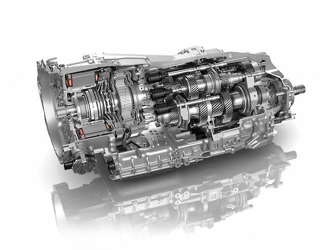 ZF 8Speed Dual Clutch Transmission Hybrid