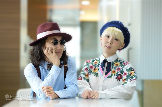 그룹 신현희와 김루트의 신현희는 데뷔곡 '캡송'에 대해 "경험을 녹여낸 곡이다. 실제로 모자를 좋아해 많이 산다"고 말했다. 김종진 인턴기자