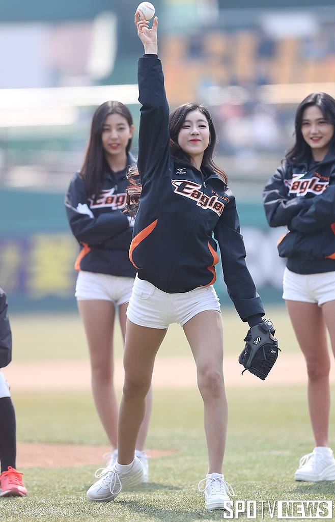 ▲ 김연정, '투구폼도 예쁘네~'