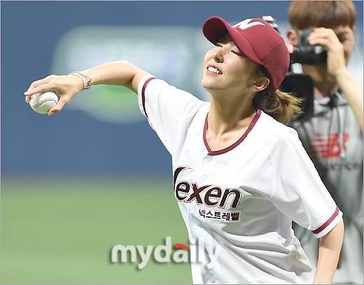 ▲ 김완선 '리듬을 느끼며'