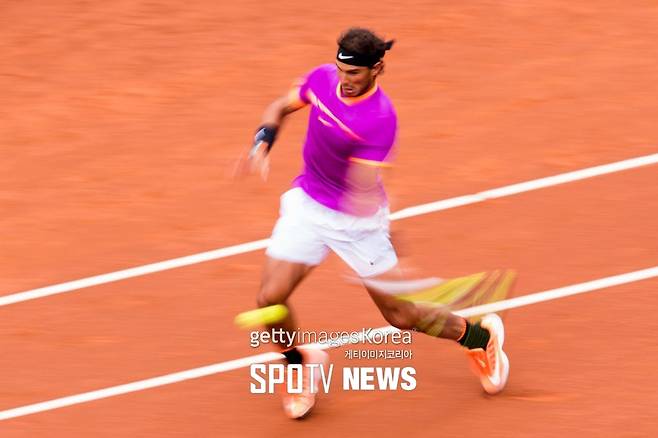 ▲ 2017년 ATP 바르셀로나 오픈에서 경기를 하고 있는 라파엘 나달 ⓒ GettyImages